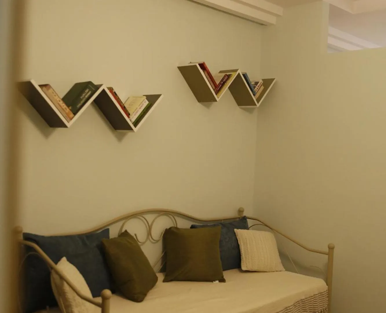 Πανσιόν Illyrian Studio Apartment 2 Τίρανα